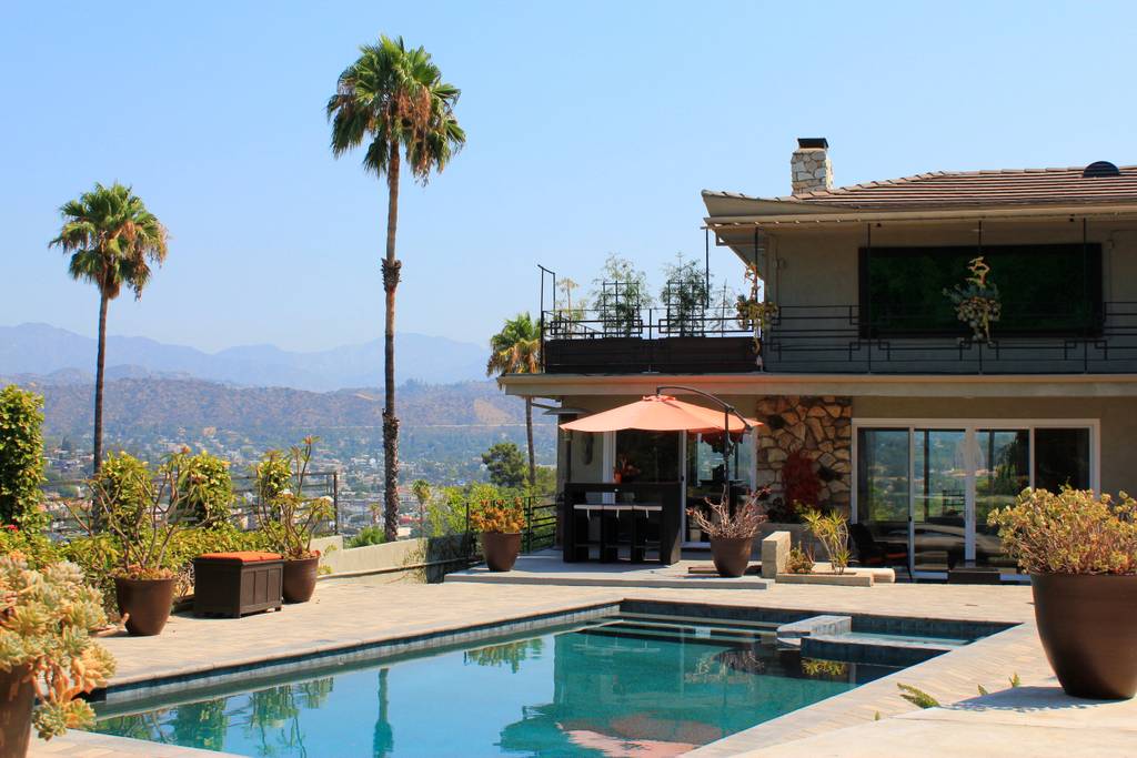 Private Pool House (Los Angeles, Calif.) from 50 TopRated Airbnb Vacation Homes in America